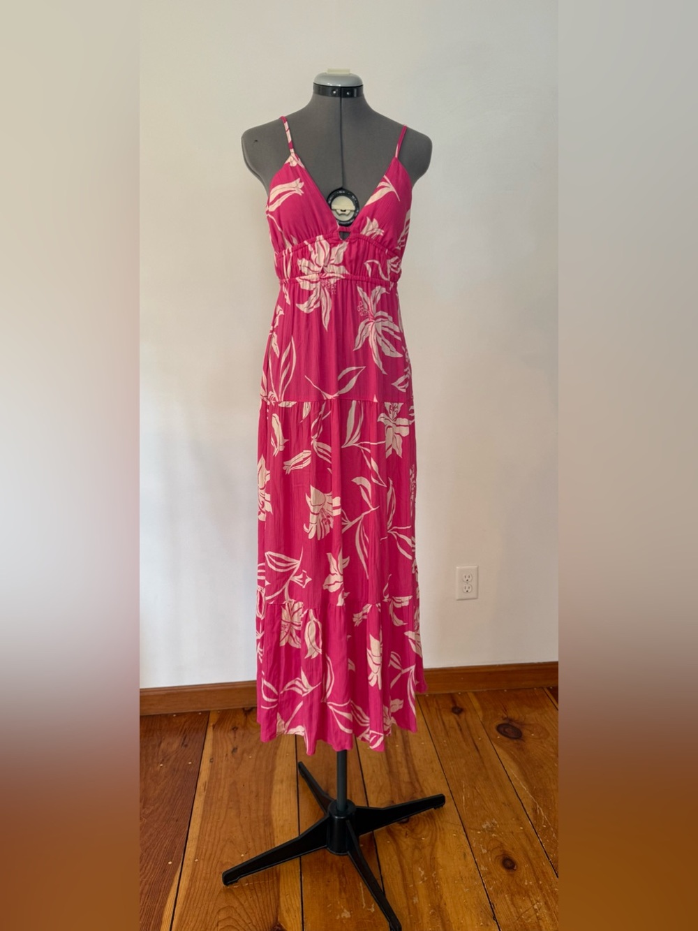 Women’s Pink Floral Maxi Dress - Sleeveless V-Neck - Picture 2 of 7
